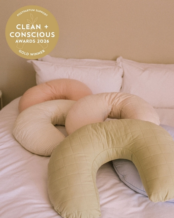 Feeding Pillow by Bubnest Organics – Gold, Best Postpartum Support, Clean + Conscious Awards 2026